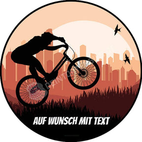 Motiv: Mountainbiker vor Stadt - Deintortenbild.de Tortenaufleger aus Esspapier: Oblatenpapier, Zuckerpapier, Fondantpapier